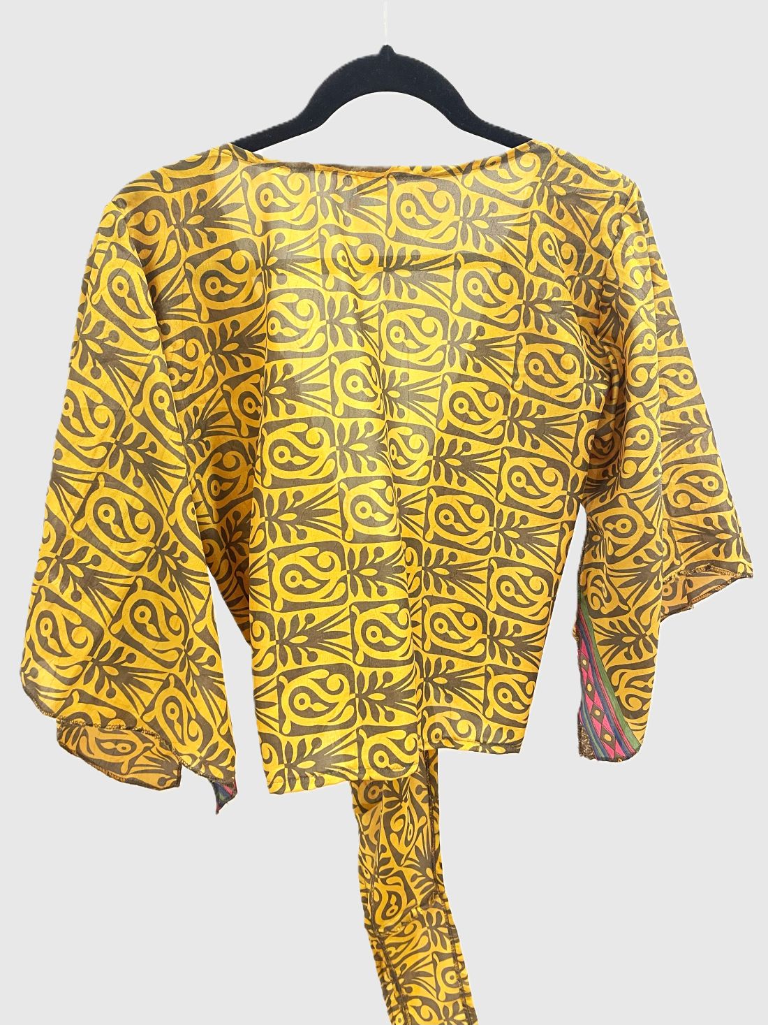 Indian Tight Top Bluse in Gelb und Grau