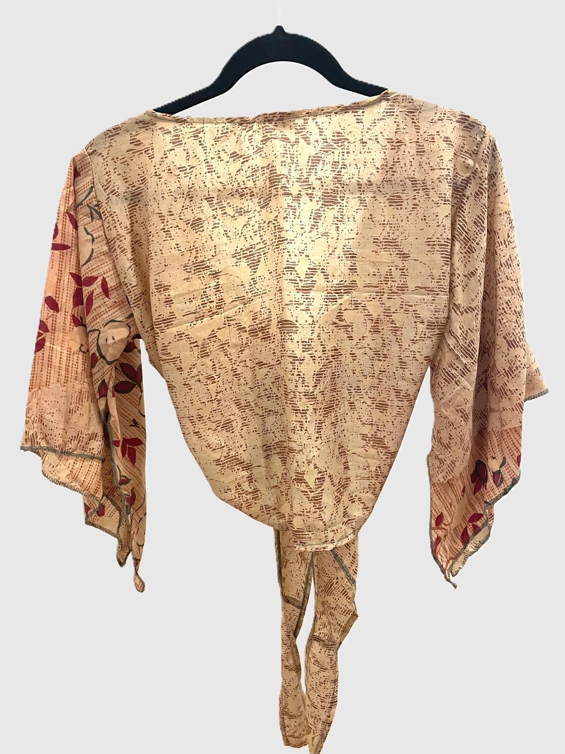 Indian Tight Top Bluse in Beige und Rot