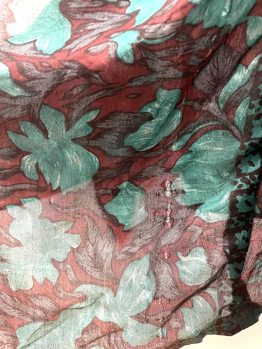 Indian Tight Top Bluse in Grün mit Loch