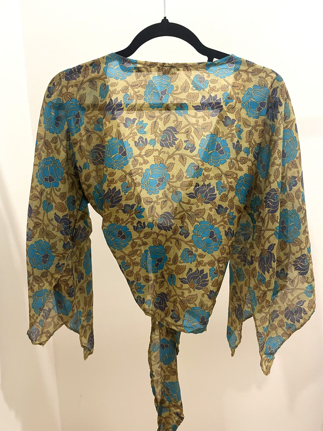 Upcycled Wickelbluse #622 - Braun & Blau