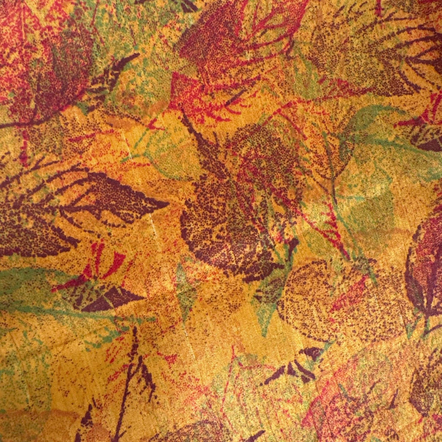 Upcycled Kimono #958 aus Vintage-Sari in Orange & Gold – Detailansicht