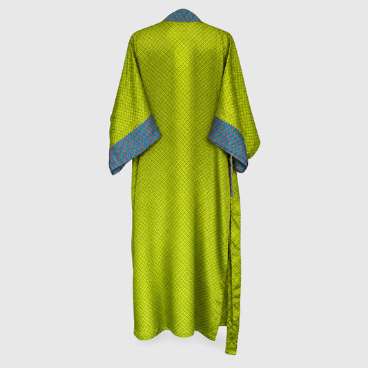 Upcycled Kimono Lang #1300 aus Vintage-Sari in Grün – Rückansicht
