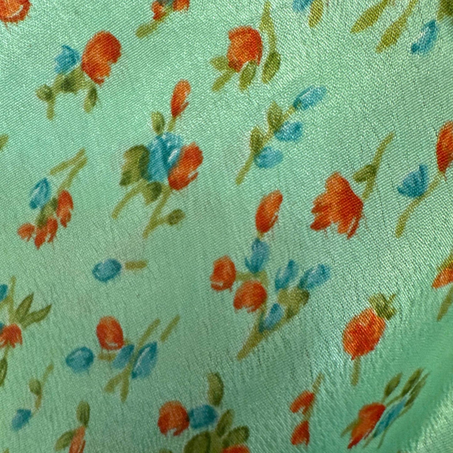 Upcycled Kimono Lang #1332 aus Vintage-Sari in Grün – Detailansicht