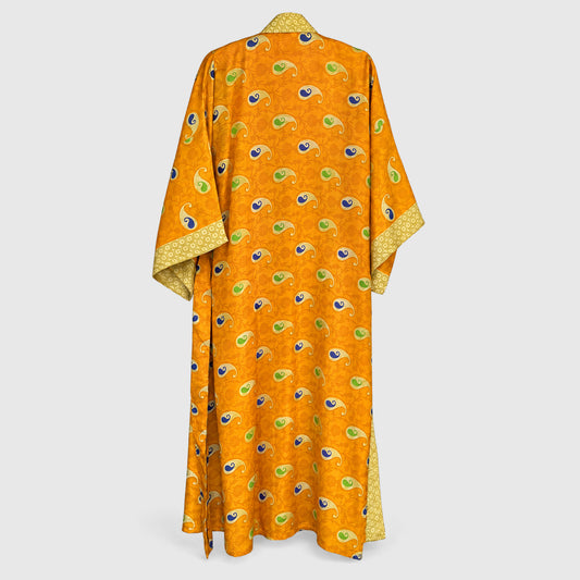 Upcycled Kimono Lang #1336 aus Vintage-Sari in Orange & Gold – Rückansicht