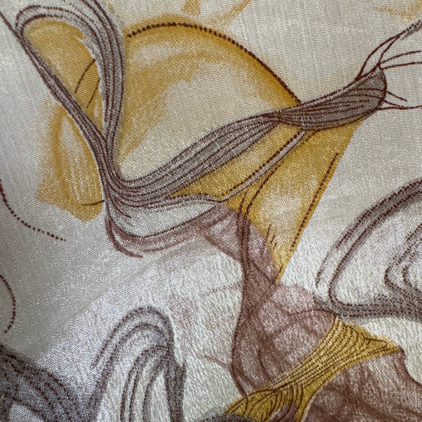 Upcycled Kimono Lang #1338 aus Vintage-Sari in Gold – Detailansicht