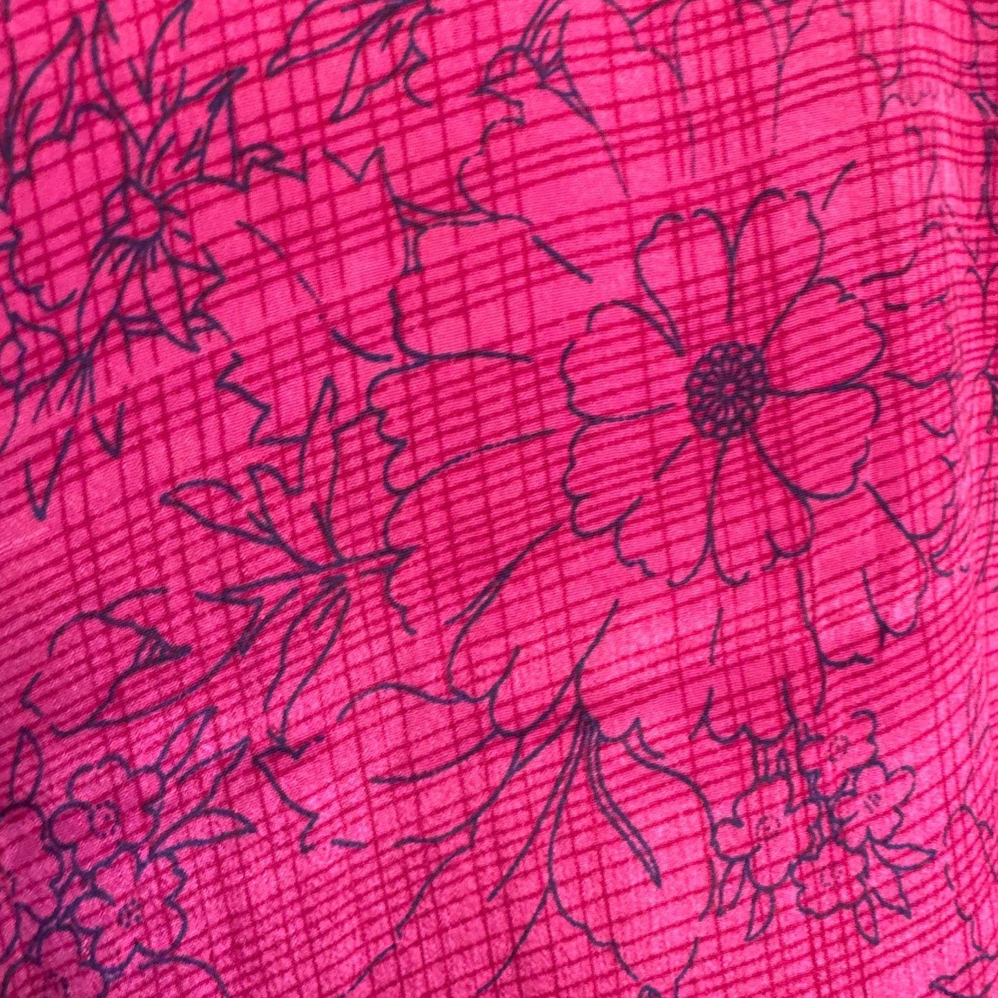 Upcycled Kimono Lang #1345 aus Vintage-Sari in Magenta – Detailansicht