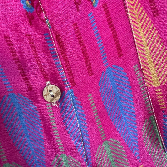 Upcycled Lounge Wear Set #1516 aus Vintage-Sari in Pink & Lila – Detailansicht