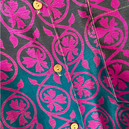 Upcycled Lounge Wear Set #1544 aus Vintage-Sari in Rot & Beige – Detailansicht