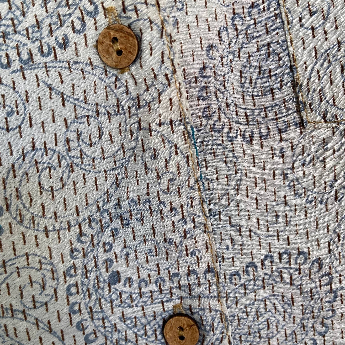 Upcycled Lounge Wear Set #1550 aus Vintage-Sari in Türkis & Grün – Detailansicht