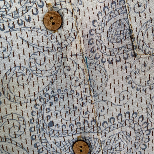 Upcycled Lounge Wear Set #1550 aus Vintage-Sari in Türkis & Grün – Detailansicht