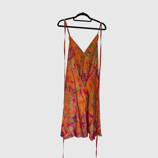 Upcycled Magic Scarf Dress Kurz #678 aus Vintage-Sari in Altrosa & Pink – Rückansicht