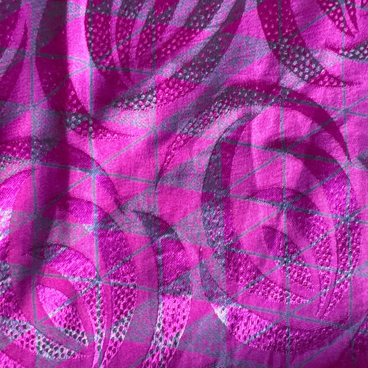 Stoffdetail: upcycelter Sari-Stoff in Lila & Magenta