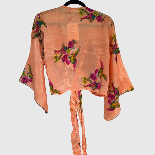 Upcycled Wickelbluse #915 aus Vintage-Sari in Orange – Rückansicht