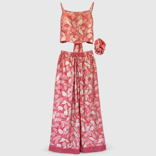 Upcycled Set aus Wickeltop und Palazzo-Hose aus Sari-Stoff in Rosa & Rot, Vorderansicht
