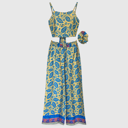 Upcycled Set aus Wickeltop und Palazzo-Hose aus Sari-Stoff in Blau & Gold, Vorderansicht