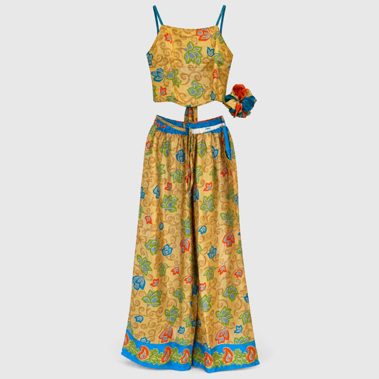 Upcycled Set aus Wickeltop und Palazzo-Hose aus Sari-Stoff in Orange & Braun, Vorderansicht