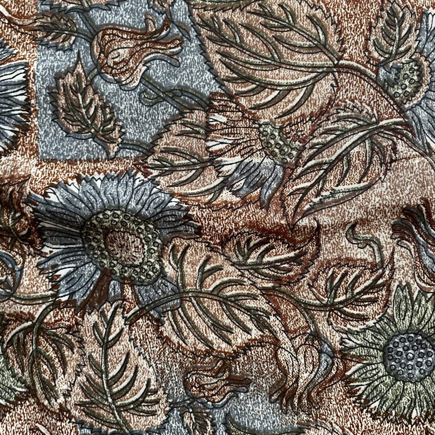 Upcycled Cropped Wickeltop #762 aus Vintage-Sari in Braun – Stoffdetail