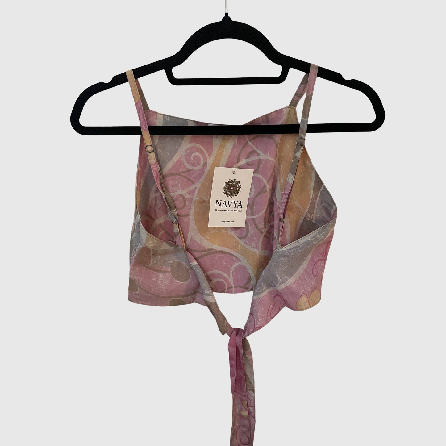 Upcycled Cropped Wickeltop #765 aus Vintage-Sari in Rosa – Rückansicht