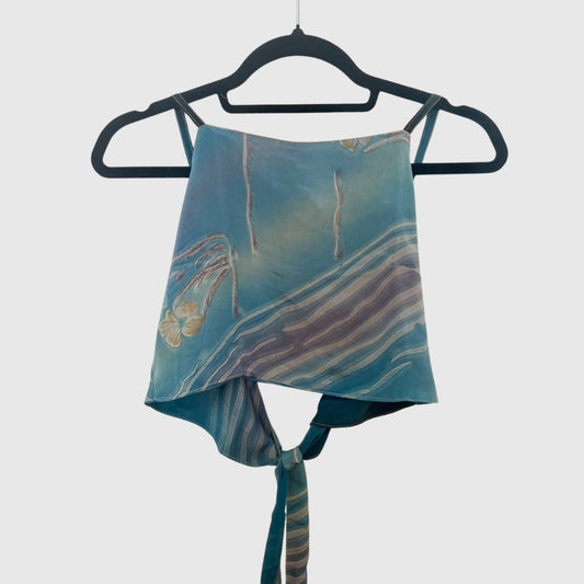 Upcycled Cropped Wickeltop #770 aus Vintage-Sari in Blau – Vorderansicht