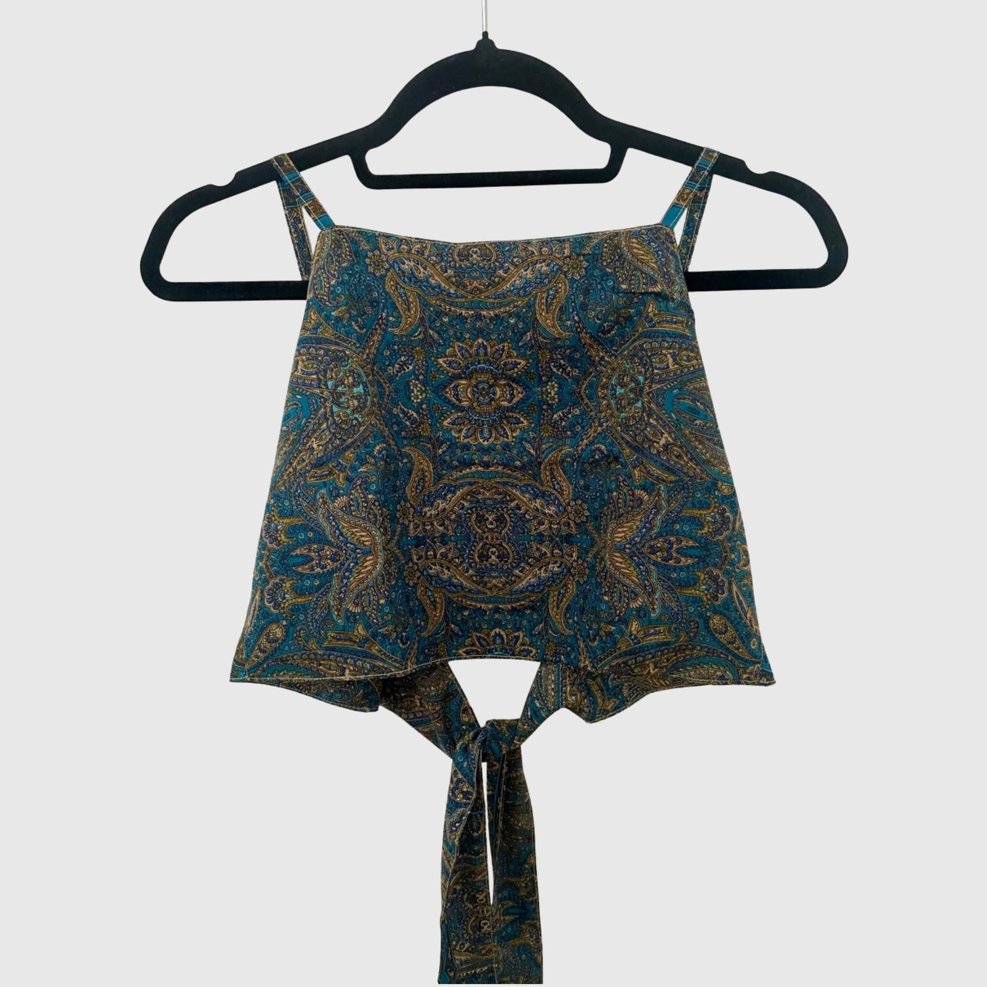 Upcycled Cropped Wickeltop #775 aus Vintage-Sari in Blau – Vorderansicht