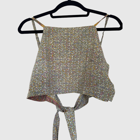 Upcycled Cropped Wickeltop #785 aus Vintage-Sari in Weiß & Grau – Vorderansicht