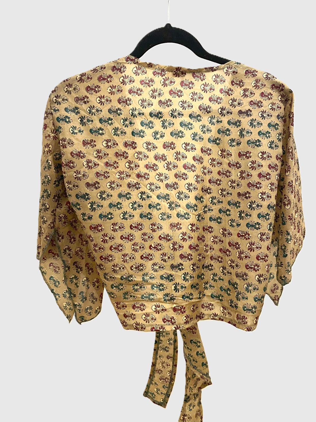 Indian Tight Top Bluse in Braun und Gold