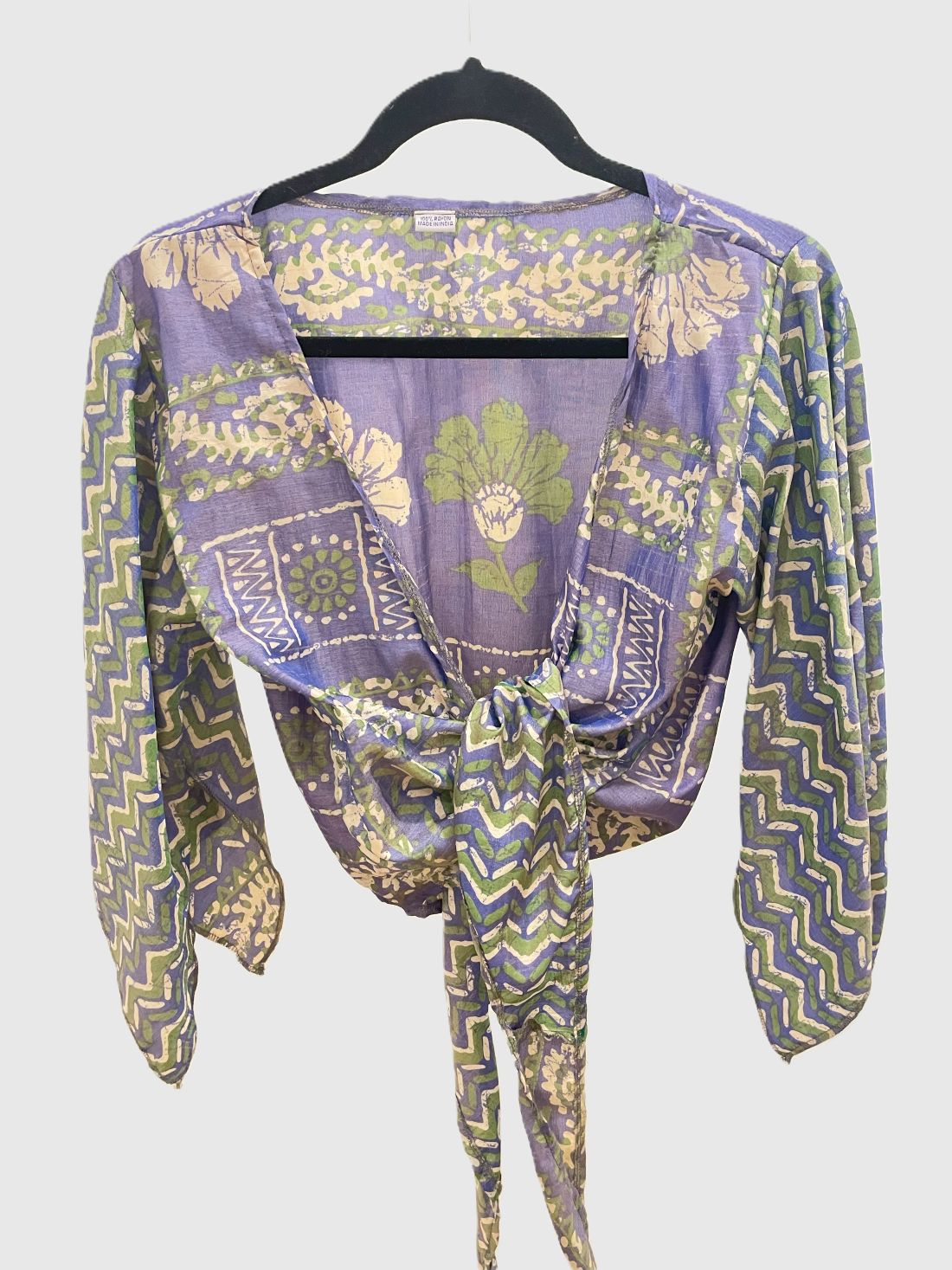 Indian Tight Top Bluse in Lila, Grün und Weiß
