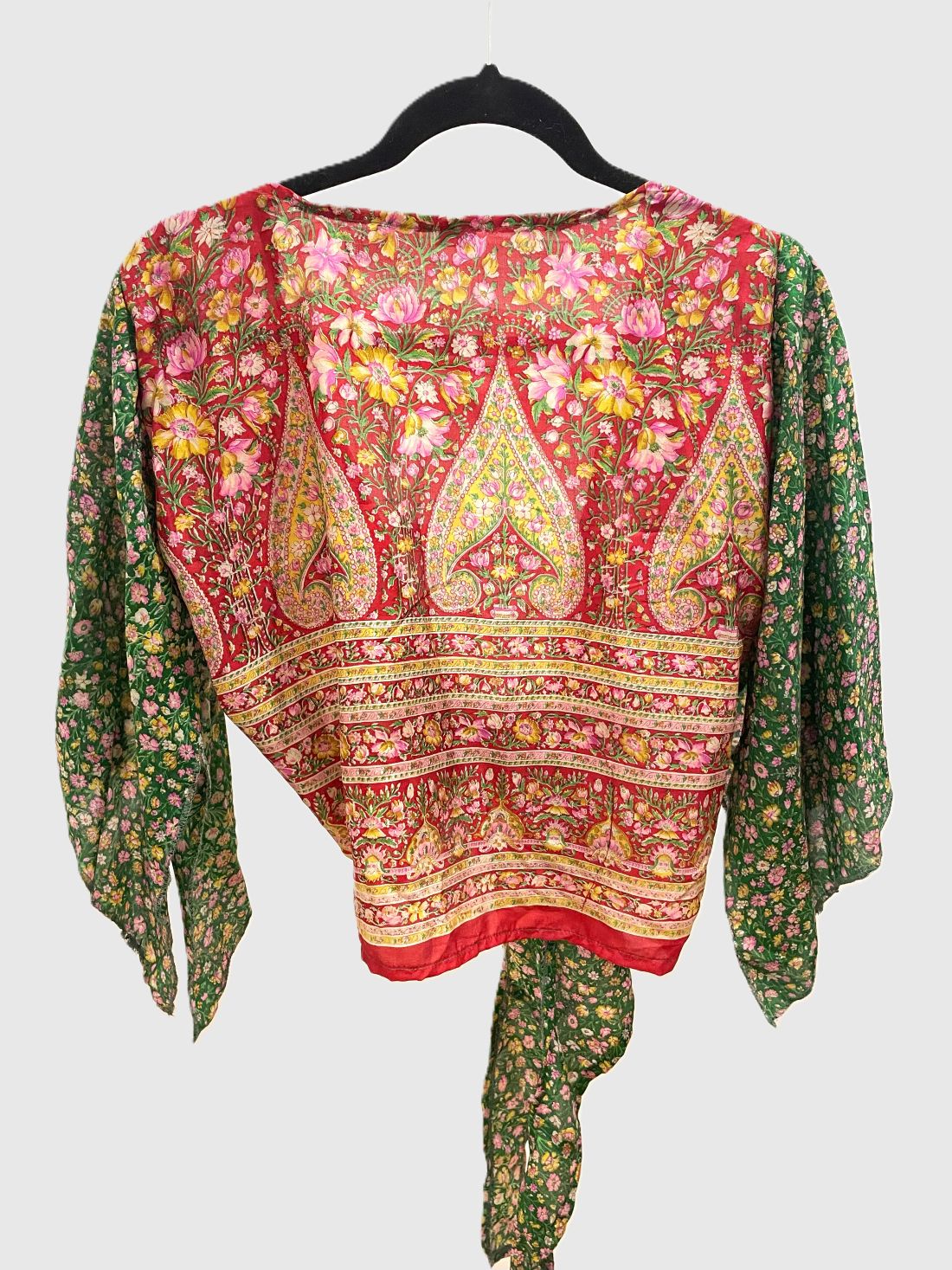 Indian Tight Top Bluse in Rot, Grün und Gelb