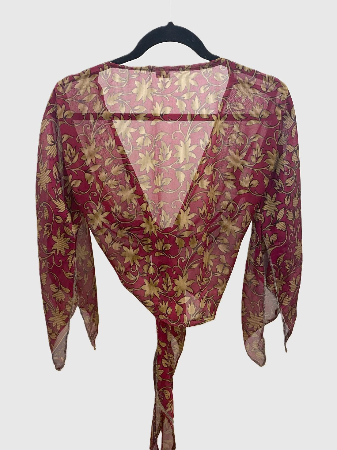 Indian Tight Top Bluse in Rot und Gold