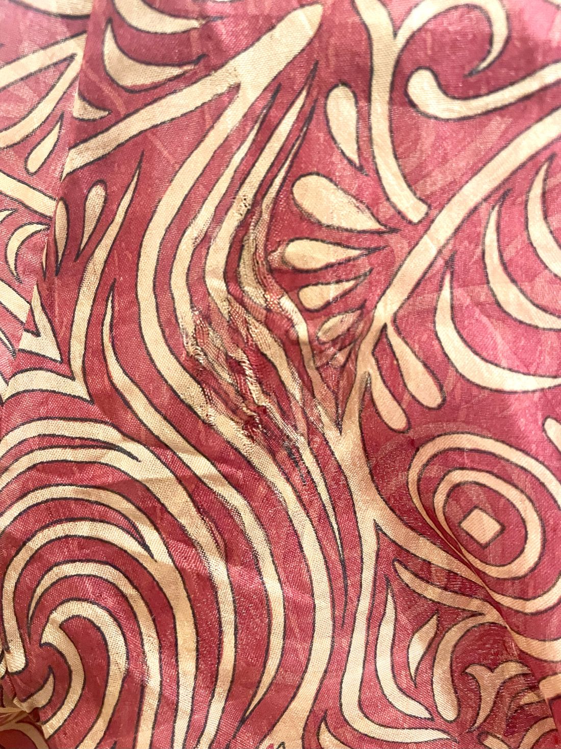 Indian Tight Top Bluse in Rot und Beige mit Fehler vorne