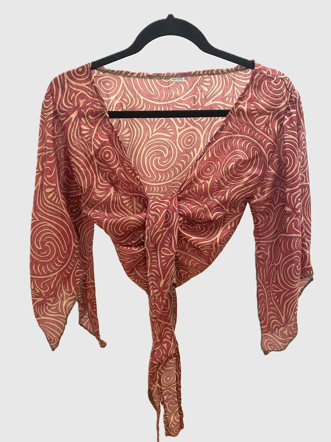 Indian Tight Top Bluse in Rot und Beige