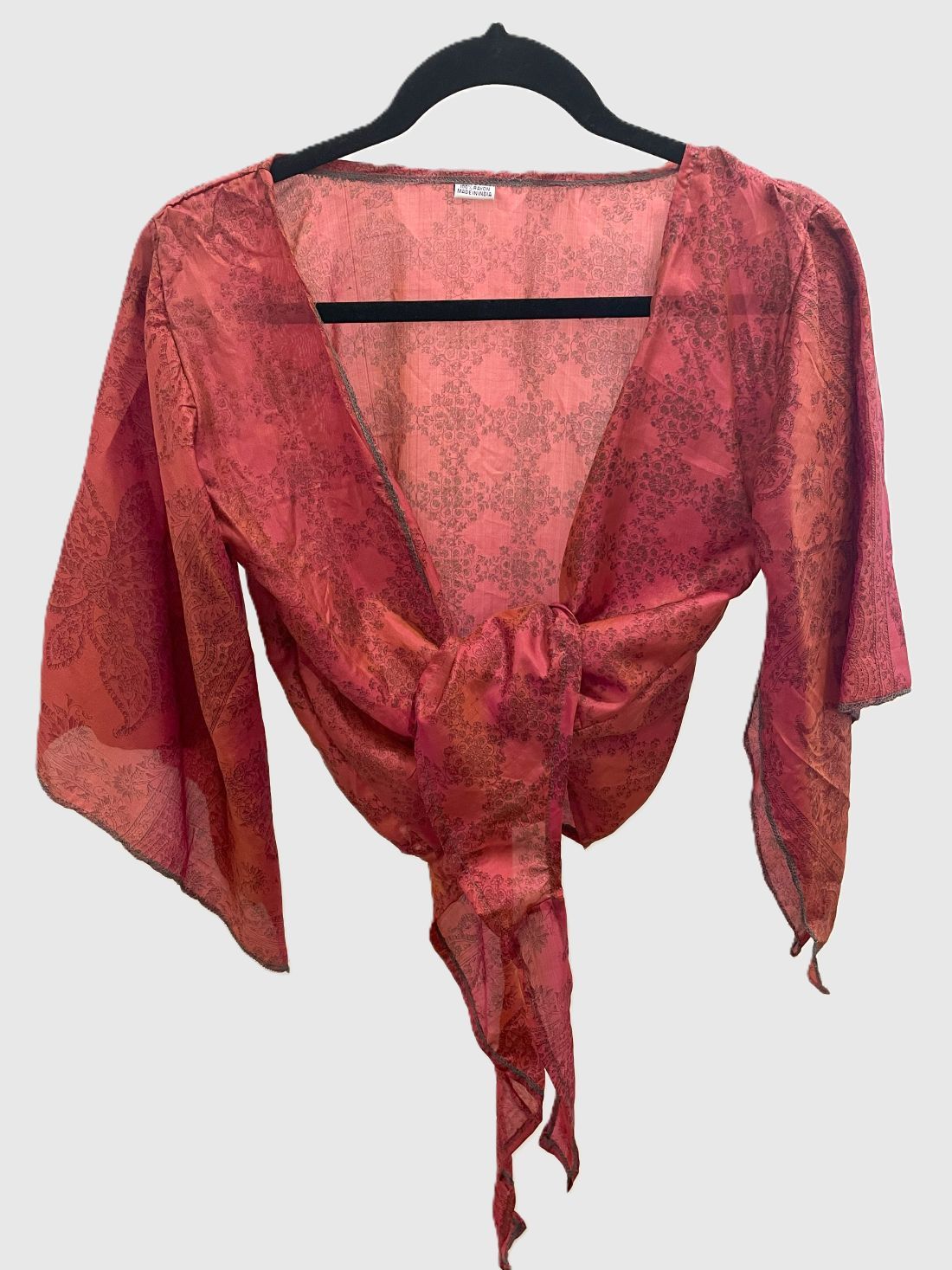 Indian Tight Top Bluse in Rot und Schwarz