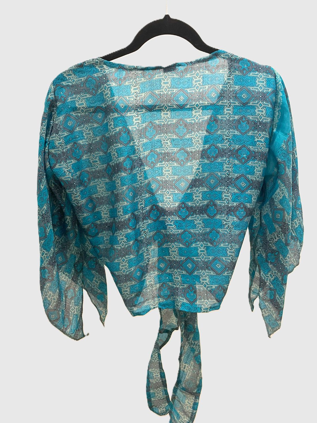 Indian Tight Top Bluse in Blau und Grau