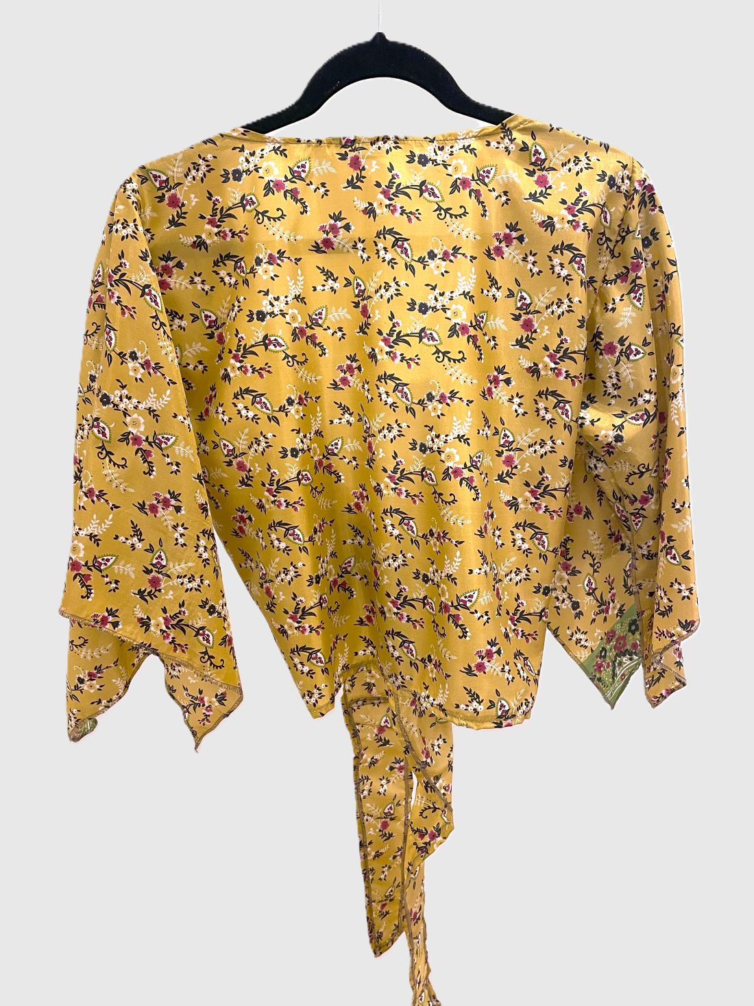 Indian Tight Top Bluse in Gold, Weiß, Schwarz und Pink