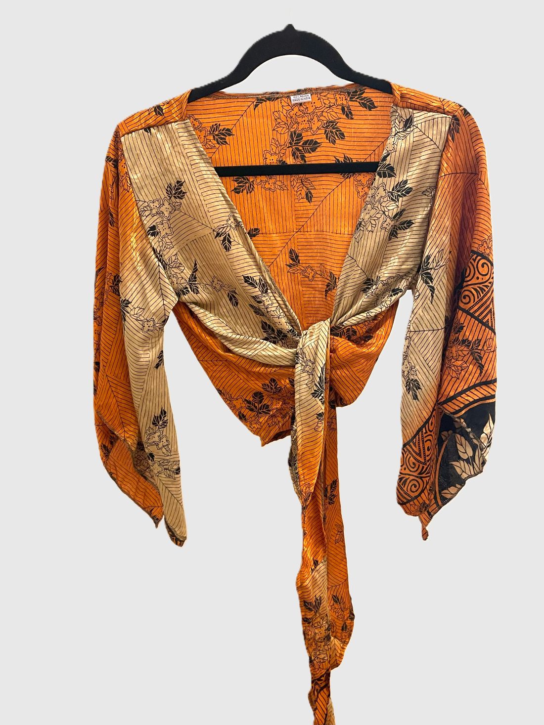 Indian Tight Top Bluse in Orange, Beige und Schwarz