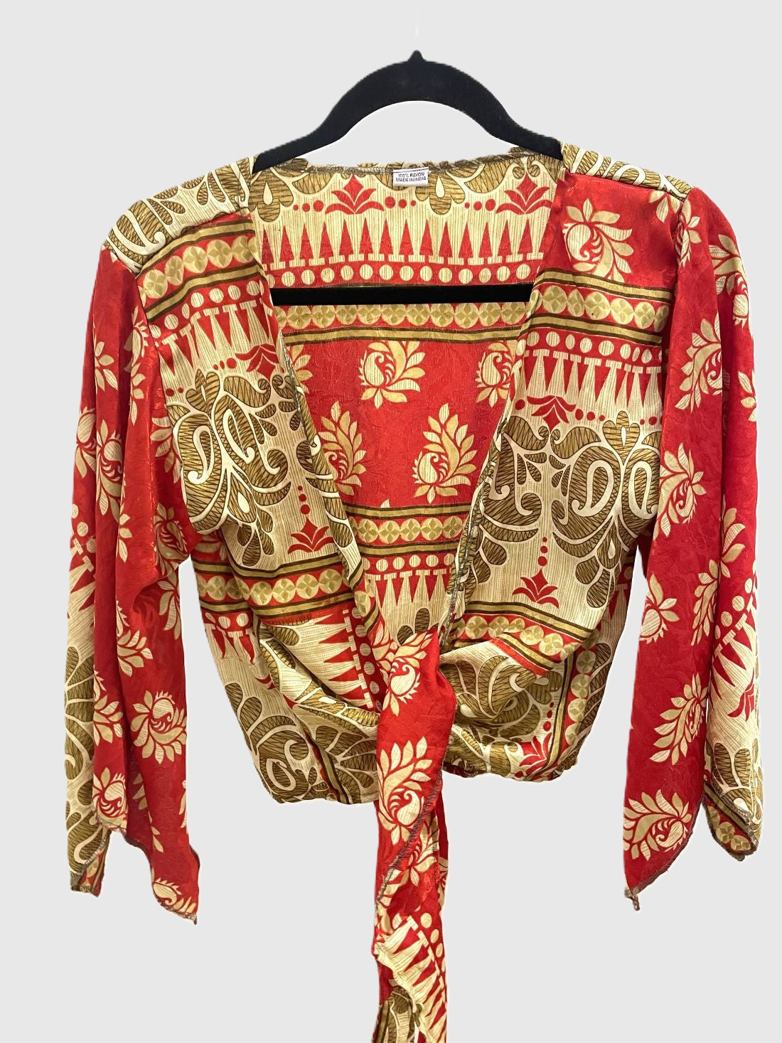 Indian Tight Top Bluse in Rot und Beige