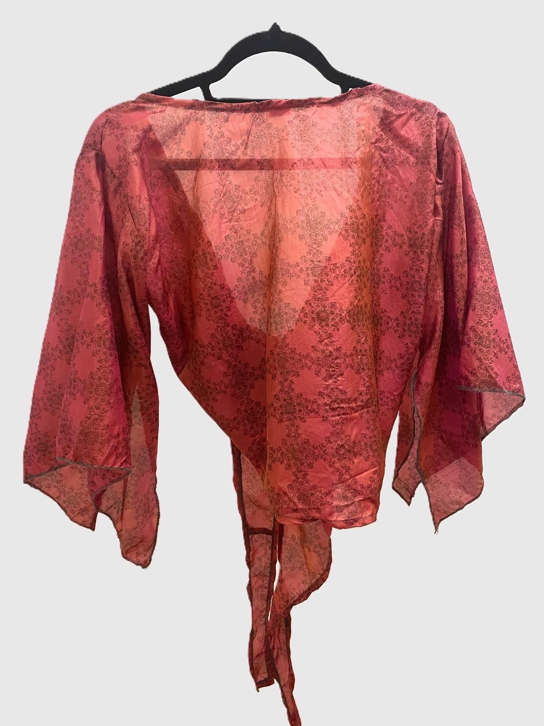 Indian Tight Top Bluse in Rot und Schwarz