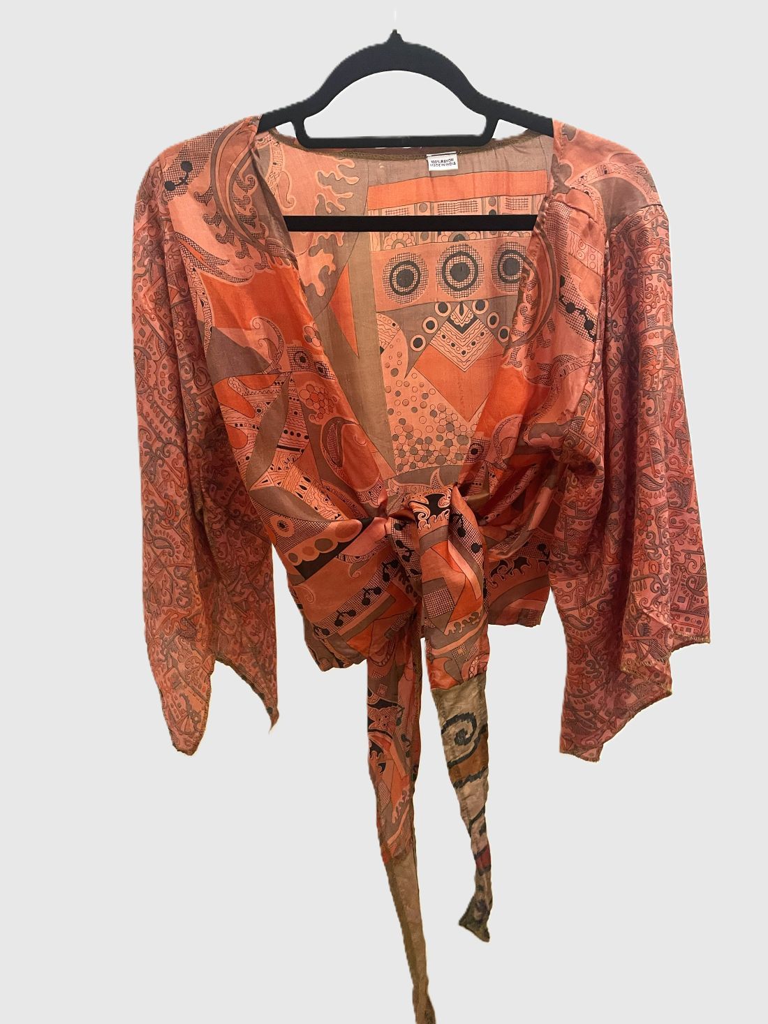 Upcycled Wickelbluse #618 - Orange, Braun & Schwarz