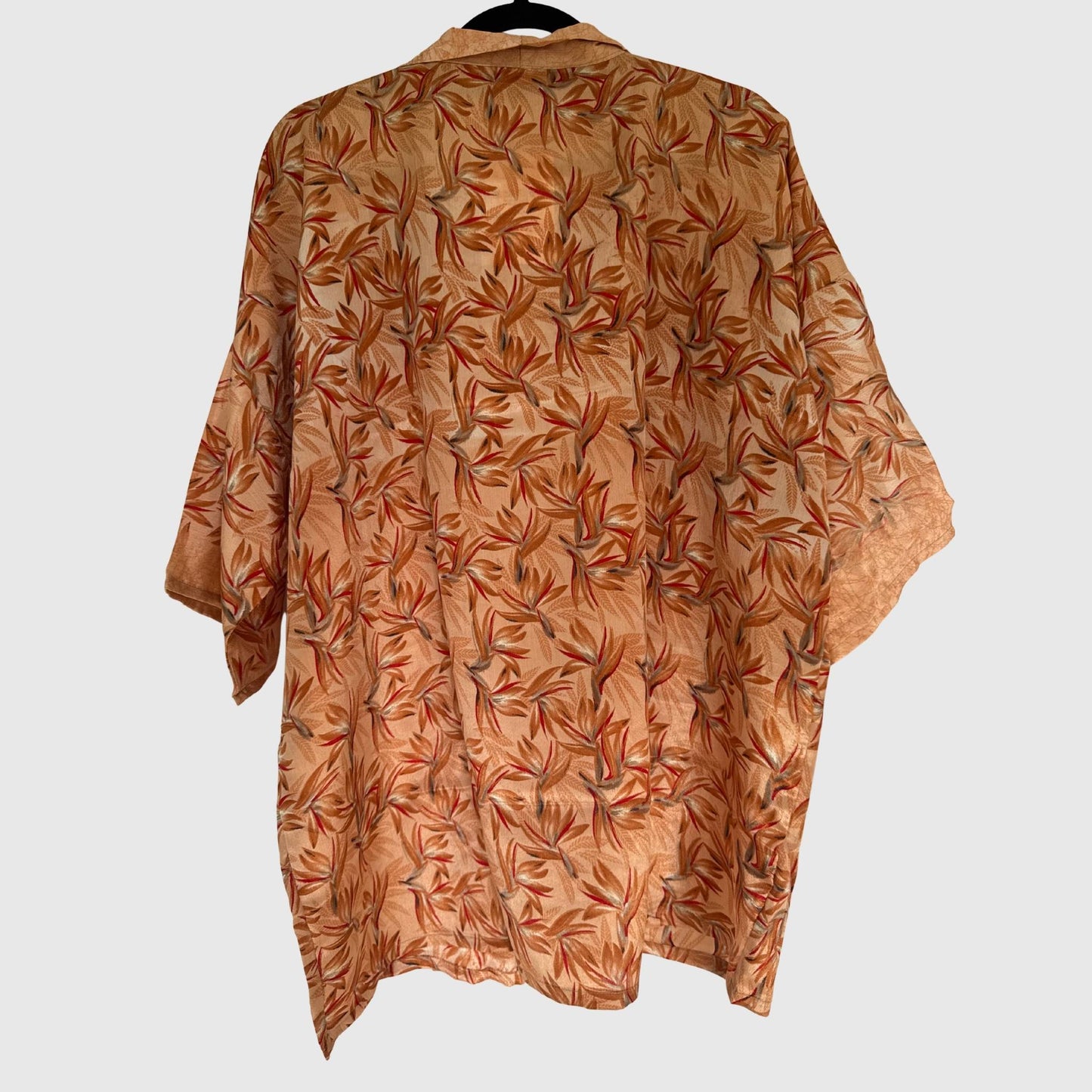 Upcycled Kimono #960 aus Vintage-Sari in Orange & Dunkelrot – Rückansicht