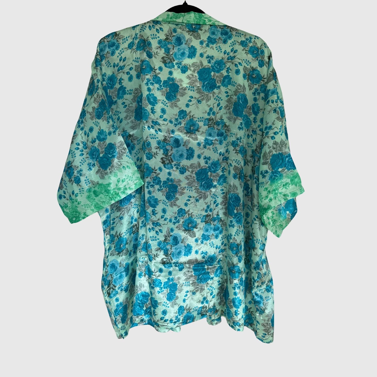 Upcycled Kimono #964 aus Vintage-Sari in Türkis & Grün – Rückansicht