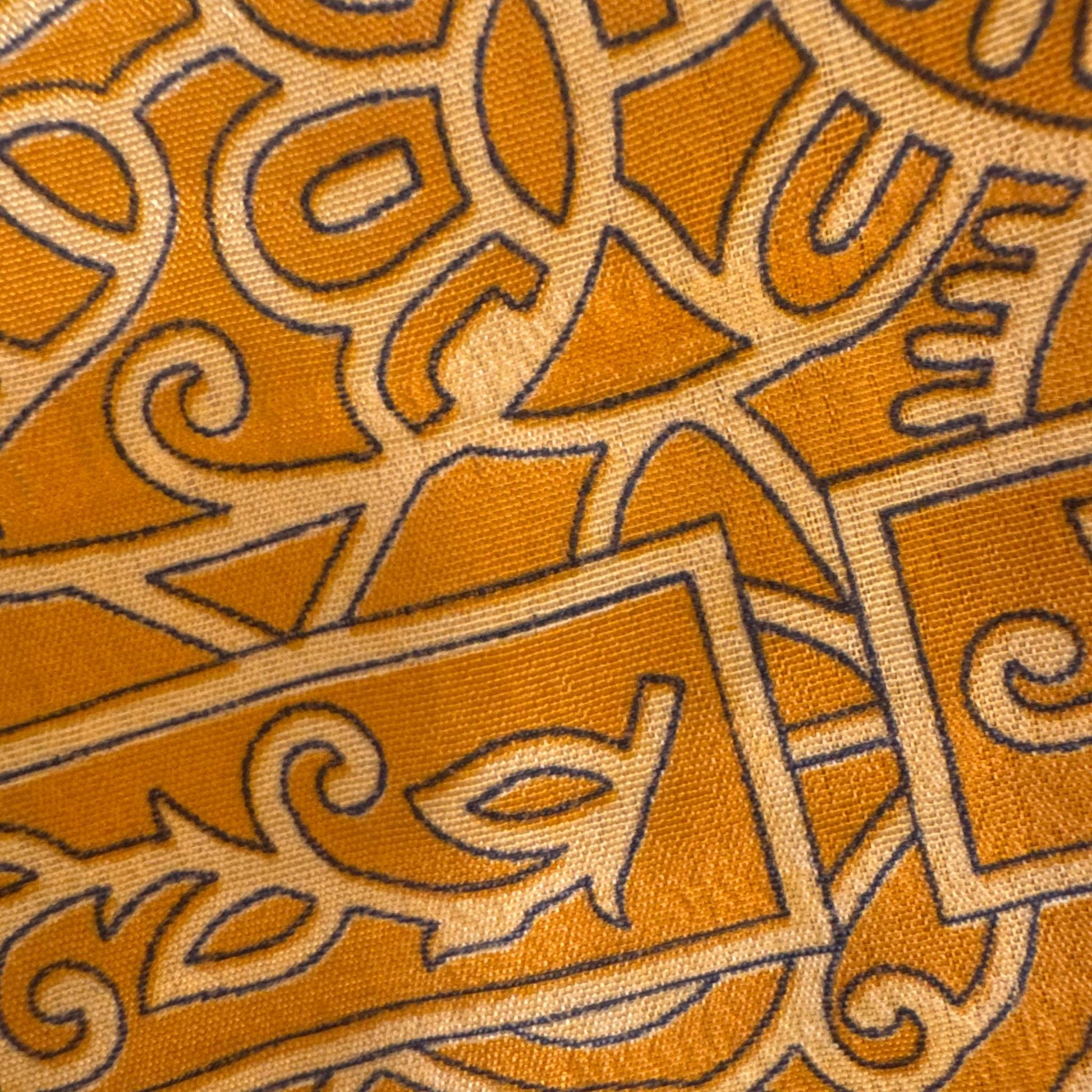 Upcycled Kimono #969 aus Vintage-Sari in Orange – Detailansicht