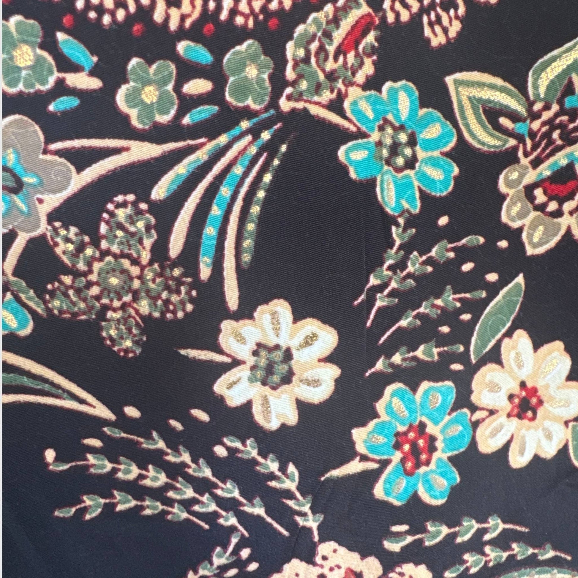 Upcycled Kimono #978 aus Vintage-Sari in Schwarz & Beige – Detailansicht