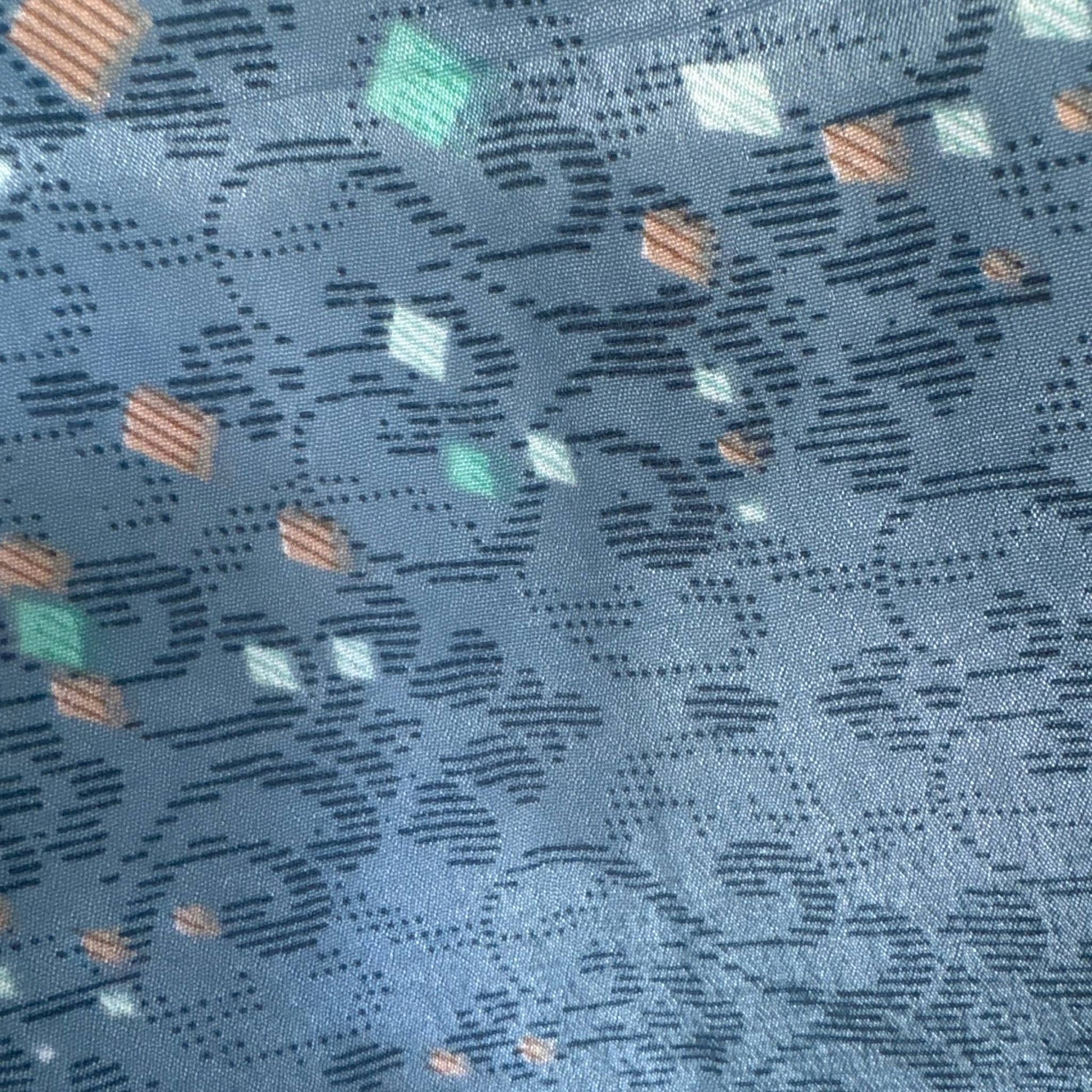 Upcycled Kimono #986 aus Vintage-Sari in Blau & Grau – Detailansicht