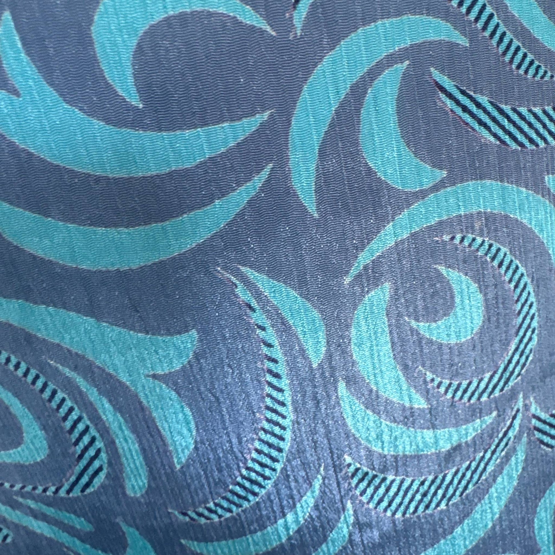 Upcycled Kimono #997 aus Vintage-Sari in Blau – Detailansicht