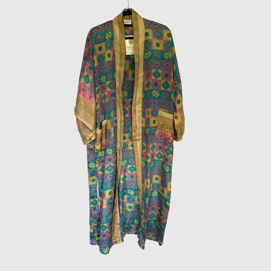 Upcycled Kimono Lang #1310 aus Vintage-Sari in Türkis & Pink – Vorderansicht