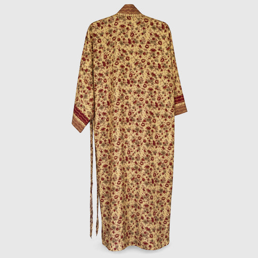 Upcycled Kimono Lang #1311 aus Vintage-Sari in Braun & Beige – Rückansicht