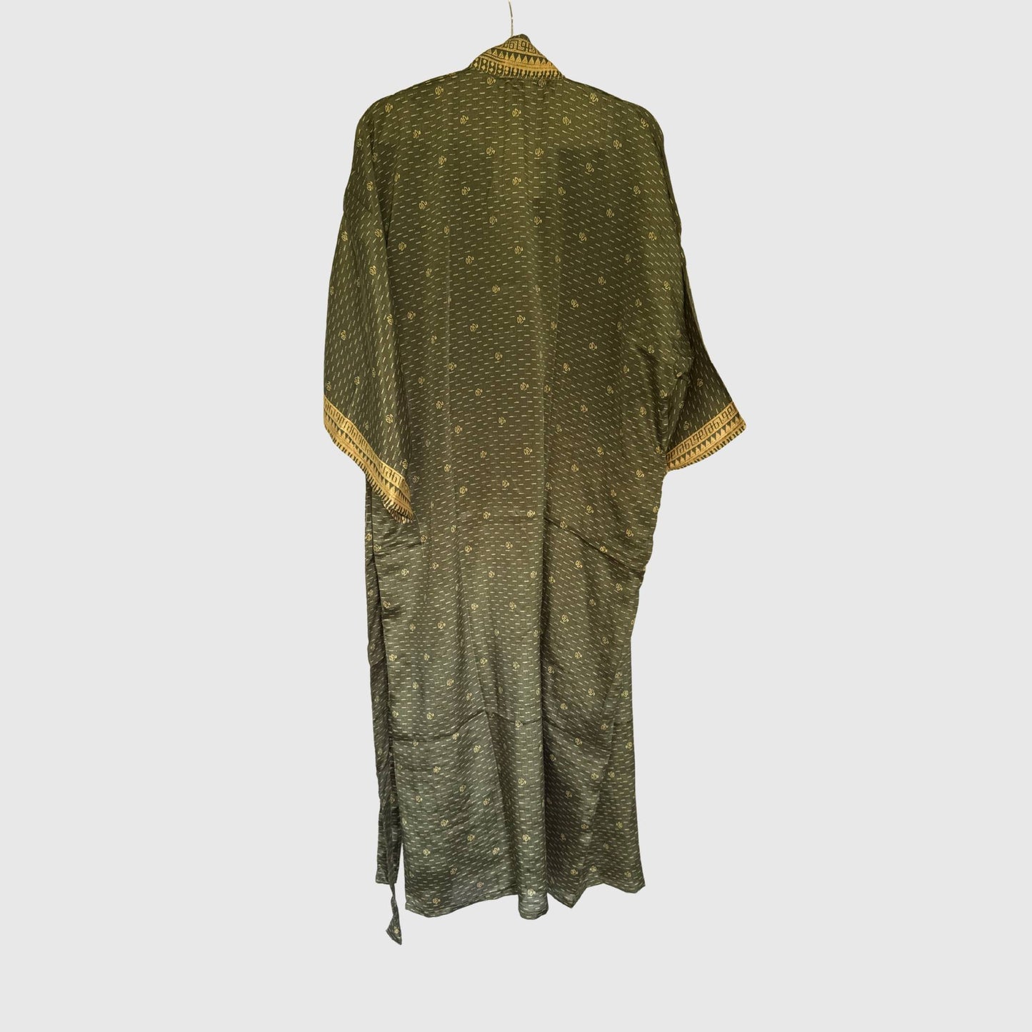 Upcycled Kimono Lang #1314 aus Vintage-Sari in Olivgrün & Beige – Rückansicht