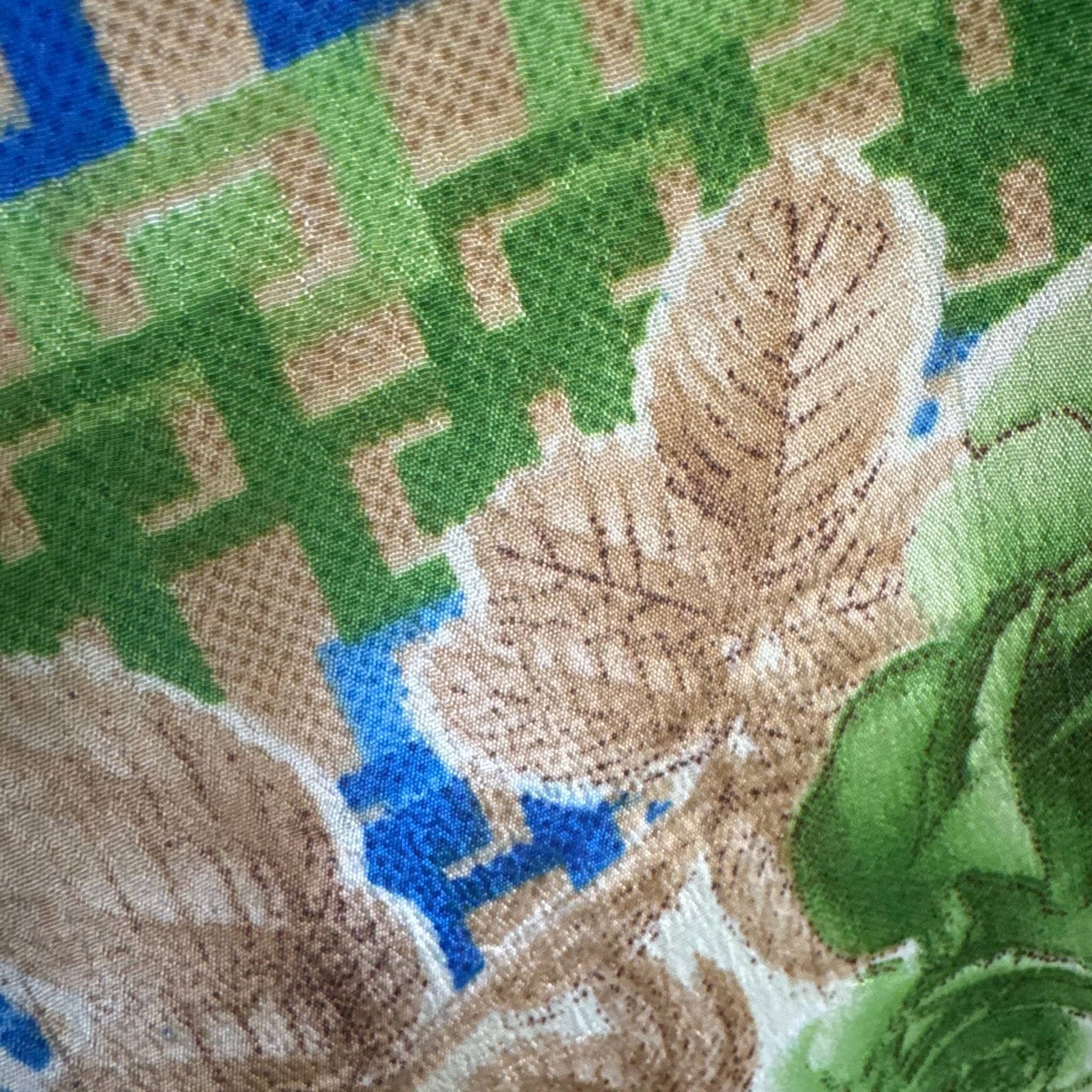 Upcycled Kimono Lang #1320 aus Vintage-Sari in Grün & Gelb – Detailansicht