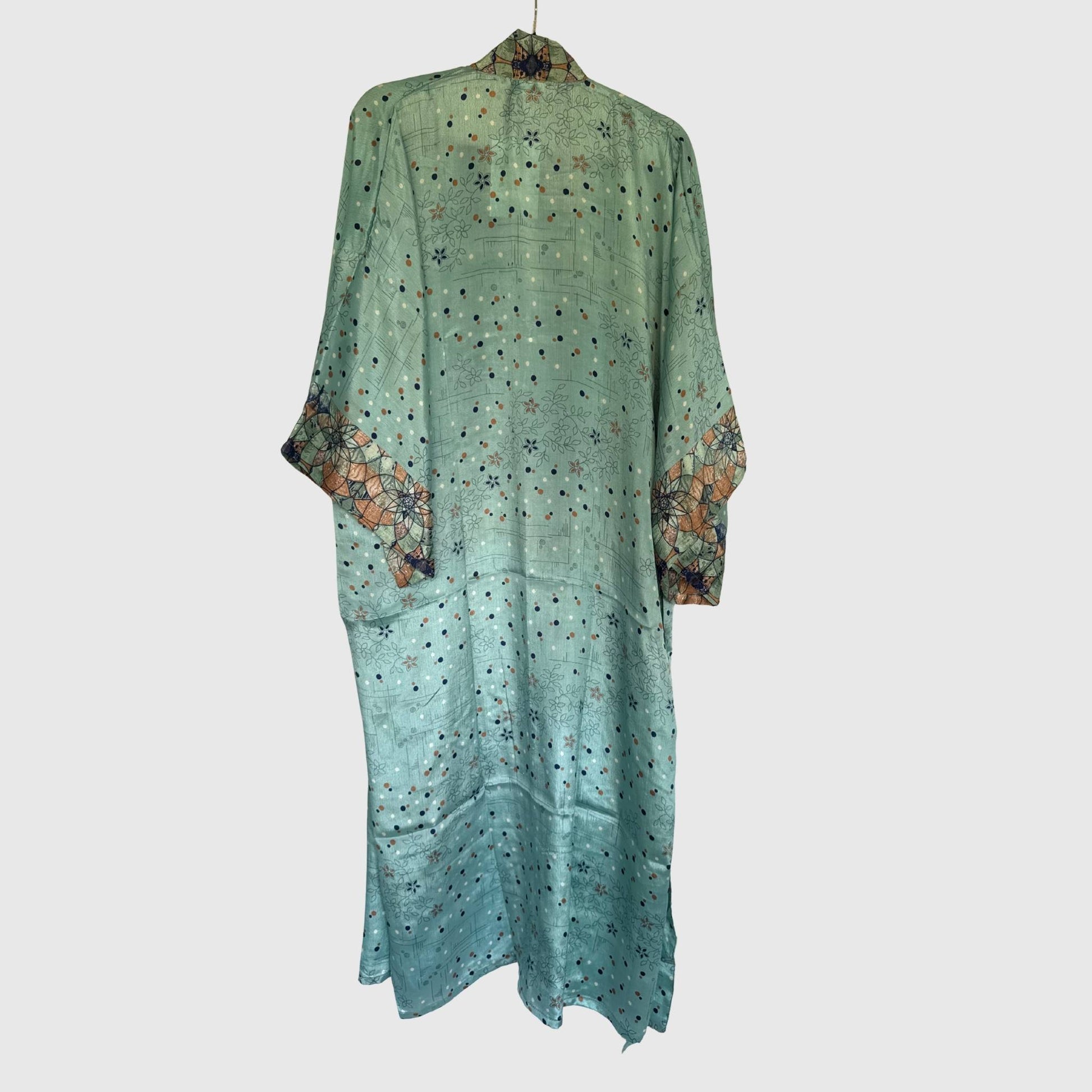 Upcycled Kimono Lang #1324 aus Vintage-Sari in Türkis & Grün – Rückansicht