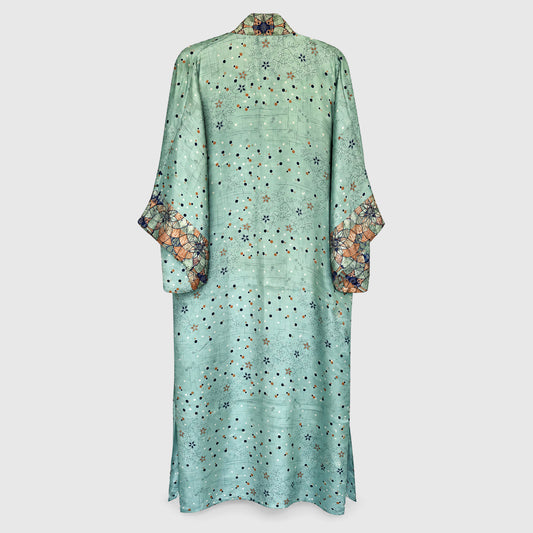 Upcycled Kimono Lang #1324 aus Vintage-Sari in Türkis & Grün – Rückansicht